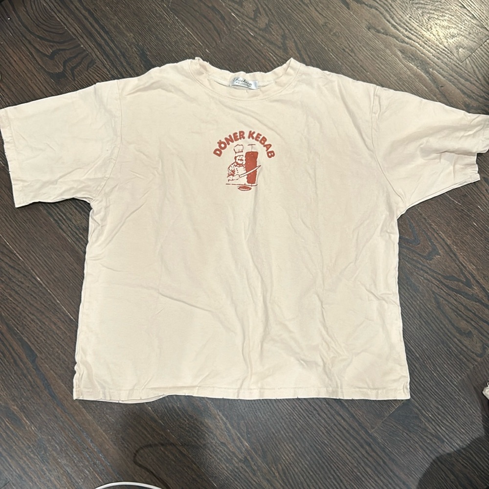 Medium beige T shirt, slit edges